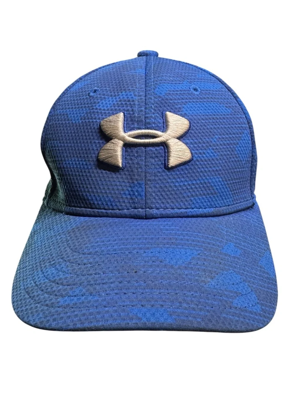 Under Armour Men's Printed Blitzing Cap - Blue Camo Fitted Hat Silver logo Youth